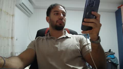 Snapshot of revivedunknown chatting on 4, 11, 2025 Chris online show from 4, 11, 2025