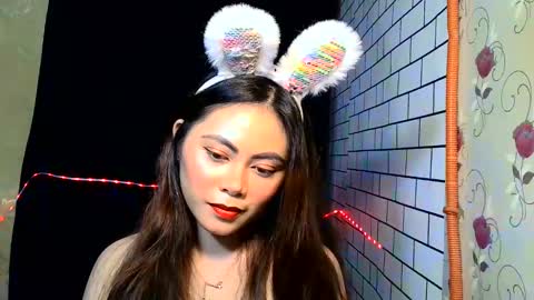 Rose18 online show from 15, 2, 2025