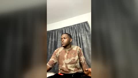 Snapshot of rey_bbc chatting on 23, 7, 2026 rey_bbc online show from 23, 7, 2026