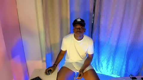 Snapshot of rey_bbc chatting on 27, 7, 2026 rey_bbc online show from 27, 7, 2026