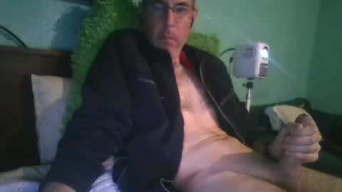 reyes_albert2006 online show from 16, 12, 2024