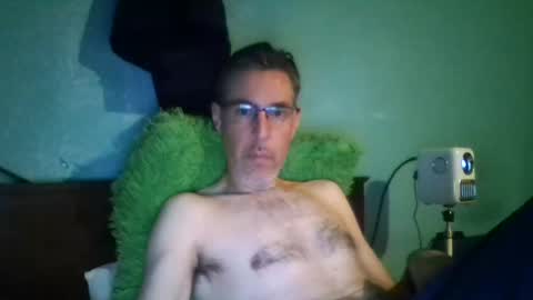 reyes_albert2006 online show from 17, 3, 2026