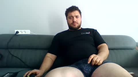 Snapshot of reynman2 chatting on 23, 11, 2025 reynman2 online show from 23, 11, 2025