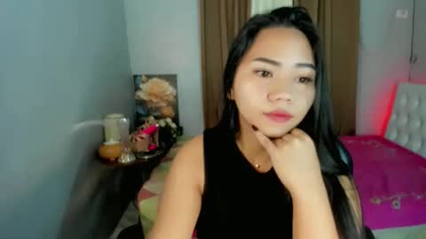 Snapshot of rhea_xoxo chatting on 7, 2, 2026 rhea online show from 7, 2, 2026