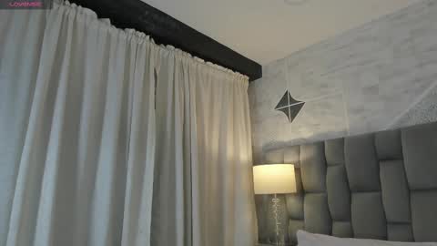 Riana online show from 19, 2, 2025