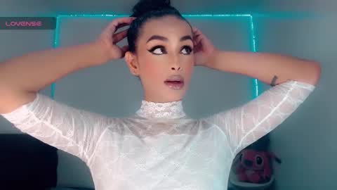 Rianna Garcia online show from 4, 11, 2025