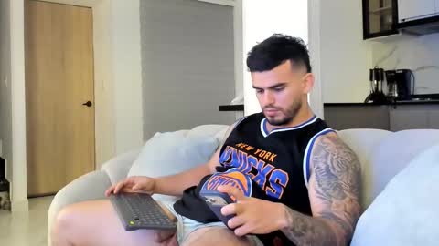 ricardogonzalez666 online show from 15, 1, 2026