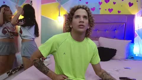 Snapshot of rich_de_la_rosa chatting on 26, 2, 2025 rich and kitty online show from 26, 2, 2025