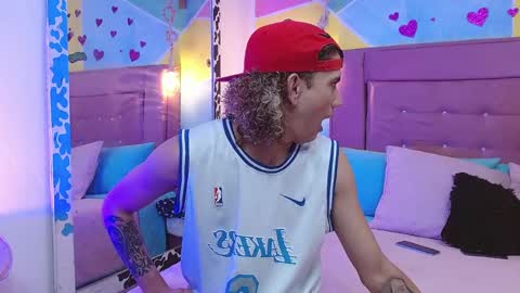 Snapshot of rich_de_la_rosa chatting on 8, 3, 2025 rich and kitty online show from 8, 3, 2025