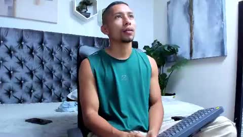 Snapshot of richar_voller chatting on 25, 7, 2026 richar_voller online show from 25, 7, 2026