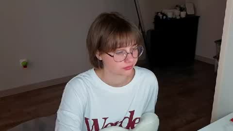 Snapshot of richardlundsten chatting on 22, 7, 2026 Luna online show from 22, 7, 2026