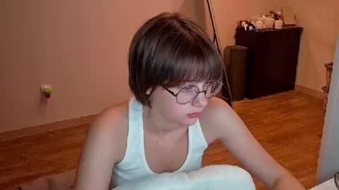 Snapshot of richardlundsten chatting on 22, 7, 2026 Luna online show from 22, 7, 2026