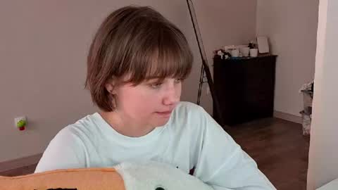 Snapshot of richardlundsten chatting on 6, 8, 2026 Luna online show from 6, 8, 2026