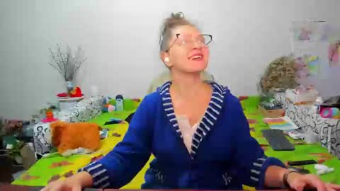 Snapshot of richlucky555 chatting on 7, 12, 2024 Anna - not anna - right Anna online show from 7, 12, 2024