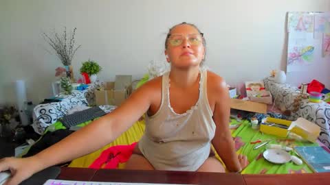 Snapshot of richlucky555 chatting on 21, 9, 2025 Anna - not anna - right Anna online show from 21, 9, 2025