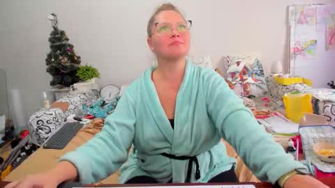 Snapshot of richlucky555 chatting on 9, 1, 2026 Anna - not anna - right Anna online show from 9, 1, 2026