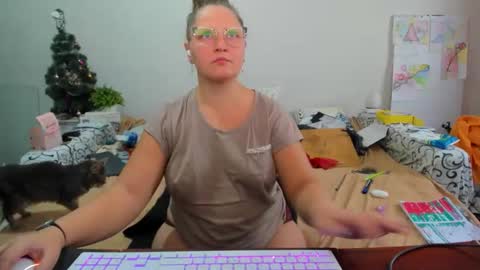 Snapshot of richlucky555 chatting on 7, 2, 2026 Anna - not anna - right Anna online show from 7, 2, 2026