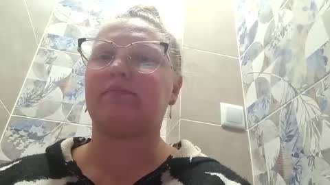 Snapshot of richlucky555 chatting on 25, 3, 2026 Anna - not anna - right Anna online show from 25, 3, 2026