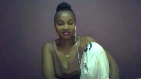 Snapshot of ricie001 chatting on 25, 2, 2026 ricie001 online show from 25, 2, 2026