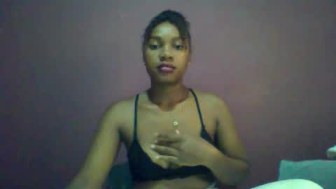 Snapshot of ricie001 chatting on 14, 3, 2026 ricie001 online show from 14, 3, 2026