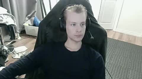 Snapshot of rickgosling chatting on 13, 11, 2025 rickgosling online show from 13, 11, 2025