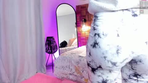 Sara online show from 12, 3, 2025