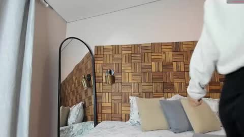 Sara online show from 8, 10, 2025