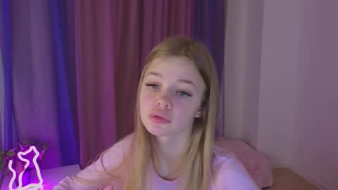 Rina online show from 5, 11, 2025