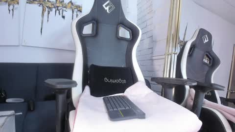 kamila online show from 24, 12, 2024