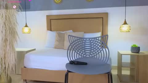 Riley Sierra online show from 26, 12, 2024