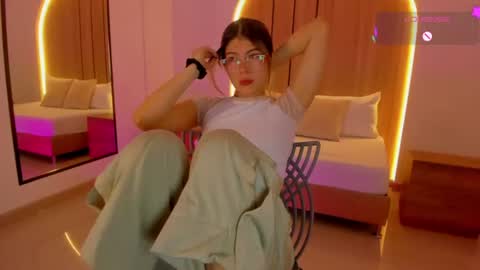 Riley Sierra online show from 24, 6, 2026