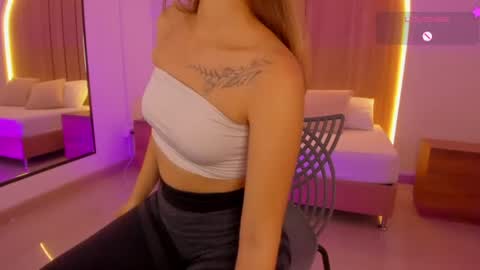 Riley Sierra online show from 25, 6, 2026