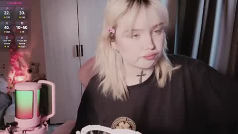 Snapshot of riley_vice chatting on 2, 8, 2026 Sofia online show from 2, 8, 2026