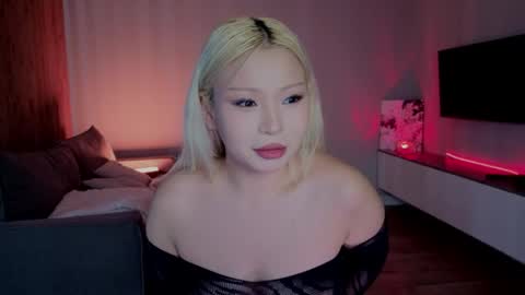 rileymee online show from 8, 4, 2026