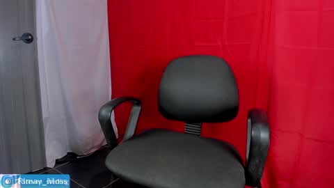 Snapshot of rimay_moss2017 chatting on 4, 12, 2024 Master Rimay Moss online show from 4, 12, 2024