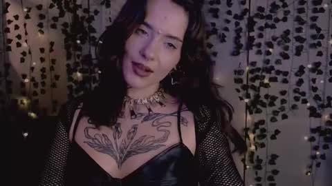 risha_laass online show from 28, 11, 2025