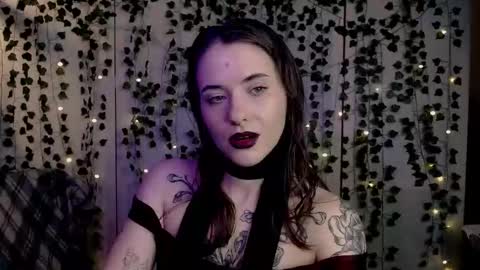 risha_laass online show from 15, 5, 2026
