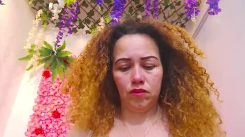 Risitos De Oro online show from 13, 12, 2025