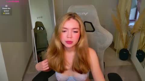Snapshot of rita__shy chatting on 30, 6, 2026 Rita online show from 30, 6, 2026