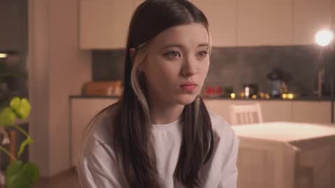 Snapshot of rivagosnell chatting on 5, 2, 2026 Akemi online show from 5, 2, 2026