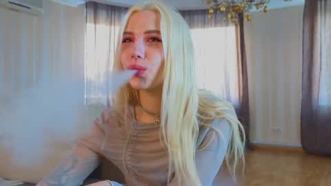 Snapshot of rivagosnell chatting on 19, 3, 2026 Akemi online show from 19, 3, 2026