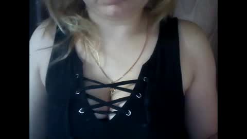 RiveraMaureen online show from 17, 2, 2025