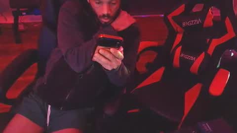 Snapshot of rjonarg chatting on 8, 3, 2026 rjonarg online show from 8, 3, 2026