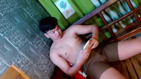 Snapshot of rnl_cum chatting on 4, 1, 2025 RICH MY GOAL online show from 4, 1, 2025
