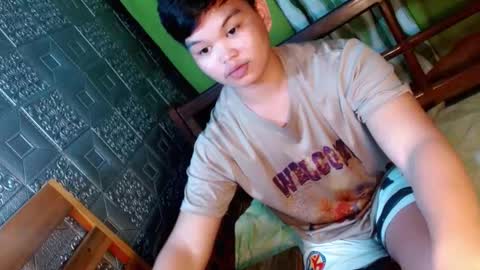 Snapshot of rnl_cum chatting on 5, 1, 2025 RICH MY GOAL online show from 5, 1, 2025