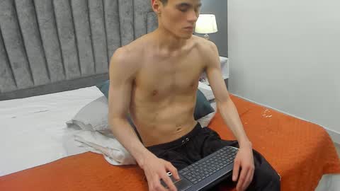 Roan Birkin online show from 23, 2, 2025