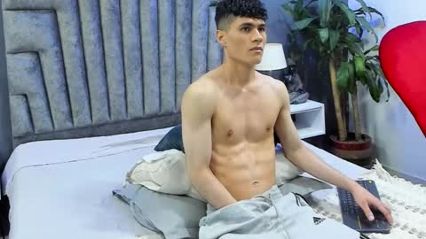 Roan Birkin online show from 12, 3, 2025