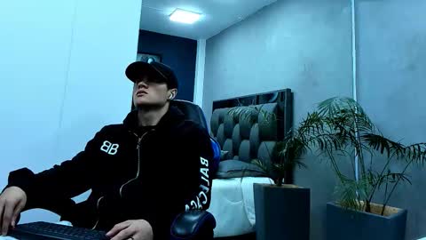 Roan Birkin online show from 8, 1, 2026