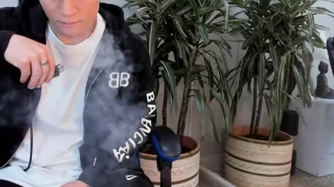 Roan Birkin online show from 30, 4, 2026