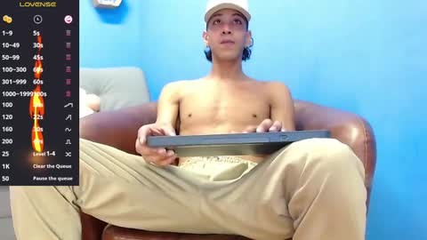 robert_kingg online show from 6, 10, 2025